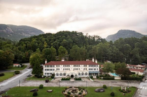 Lake Lure Inn and Spa